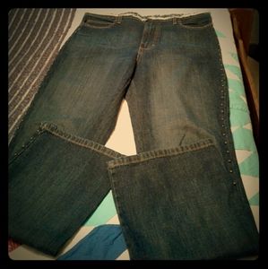 Vintage,Iconic 70's/80's,Studded,Flare Leg,Medium-Wash, Denim "Hippy" Jeans🦋🦋